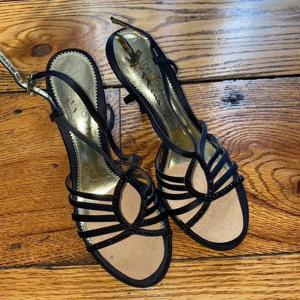 TOUCH of Nina black heels w stone detail size 7